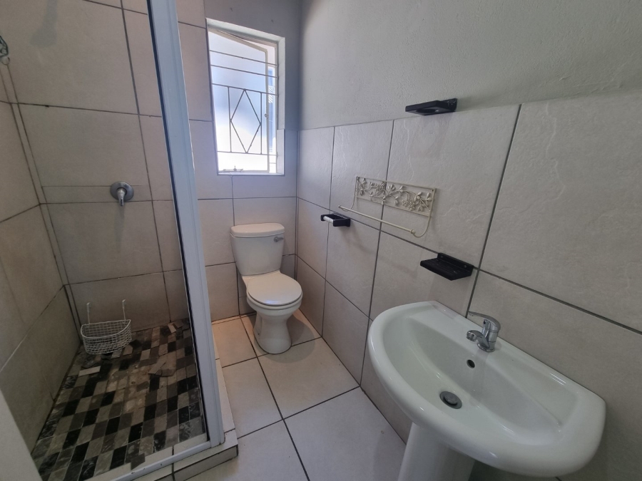 5 Bedroom Property for Sale in Eureka Free State